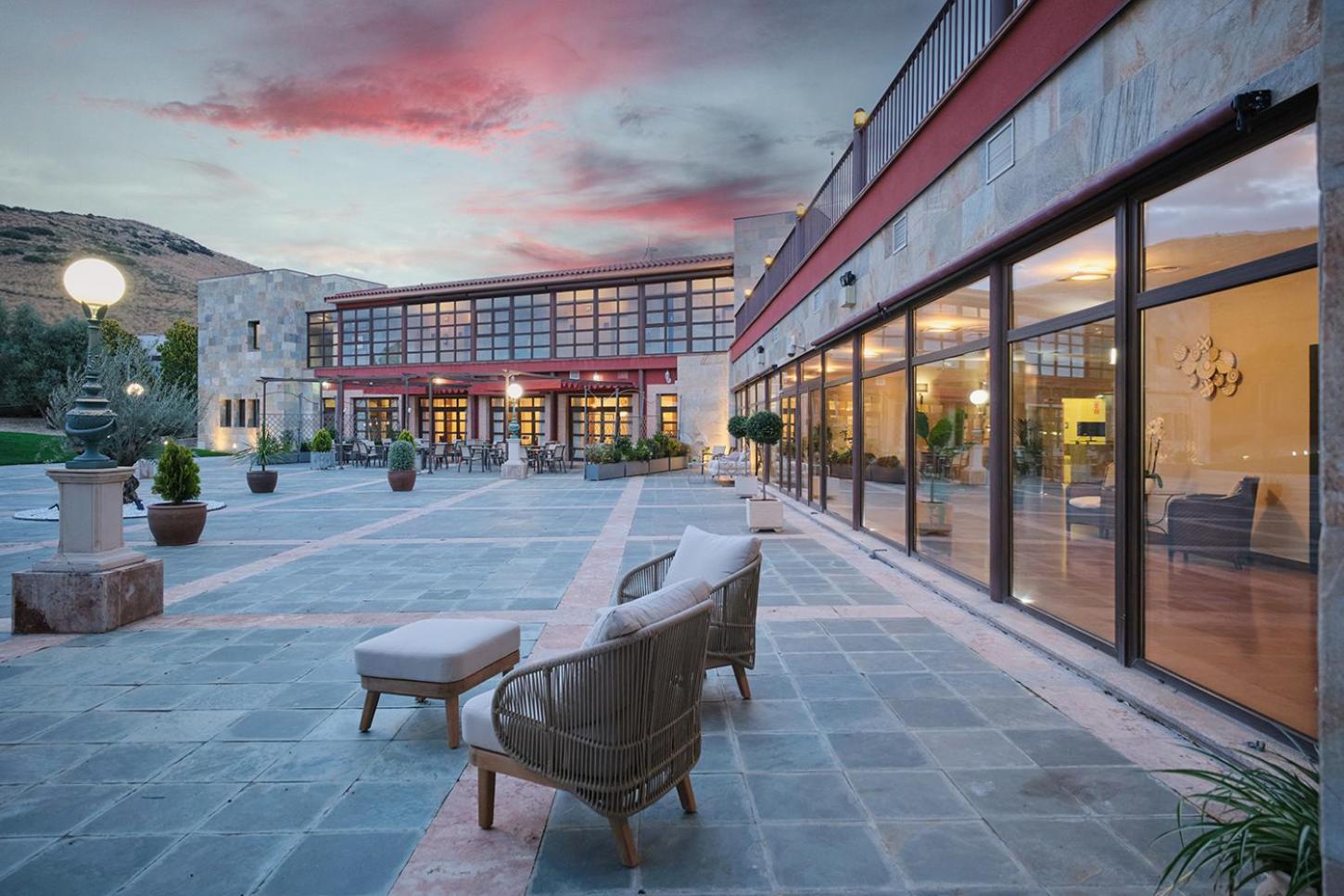 Hotel Spa Villa Nazules Чуэка Экстерьер фото